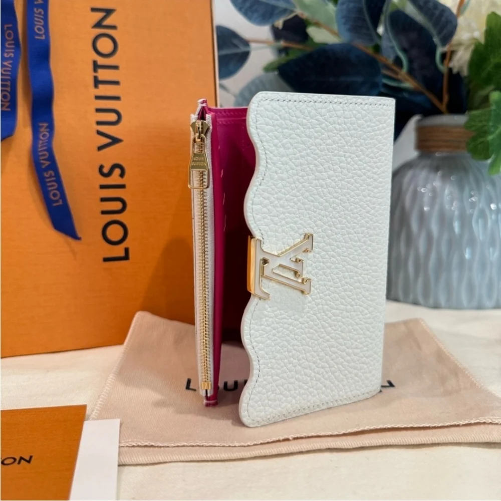Louis Vuitton Capushell Capucines Wallet New VERY RARE 2023